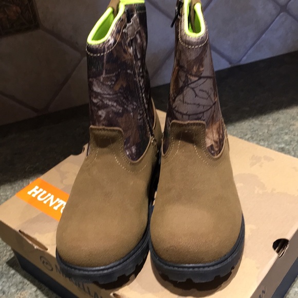 magellan boys boots